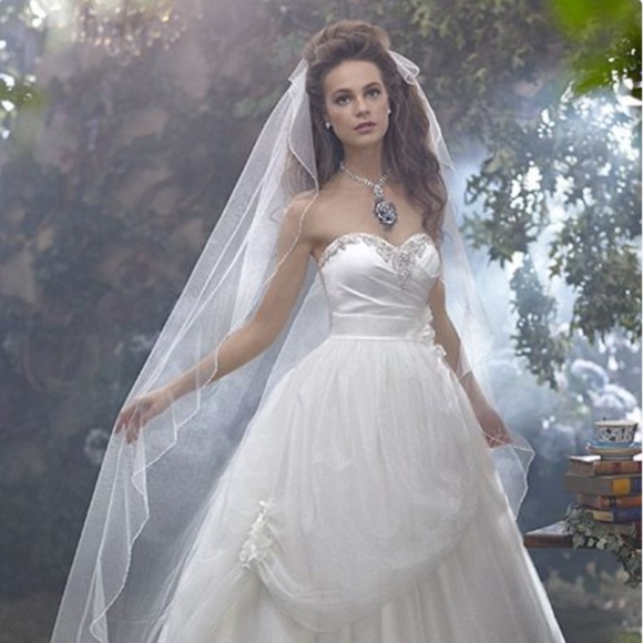 Alfred Angelo Disney Fairytale Belle 235 Wedding Dress Ivory Size 0 NWT - Picture 9 of 15